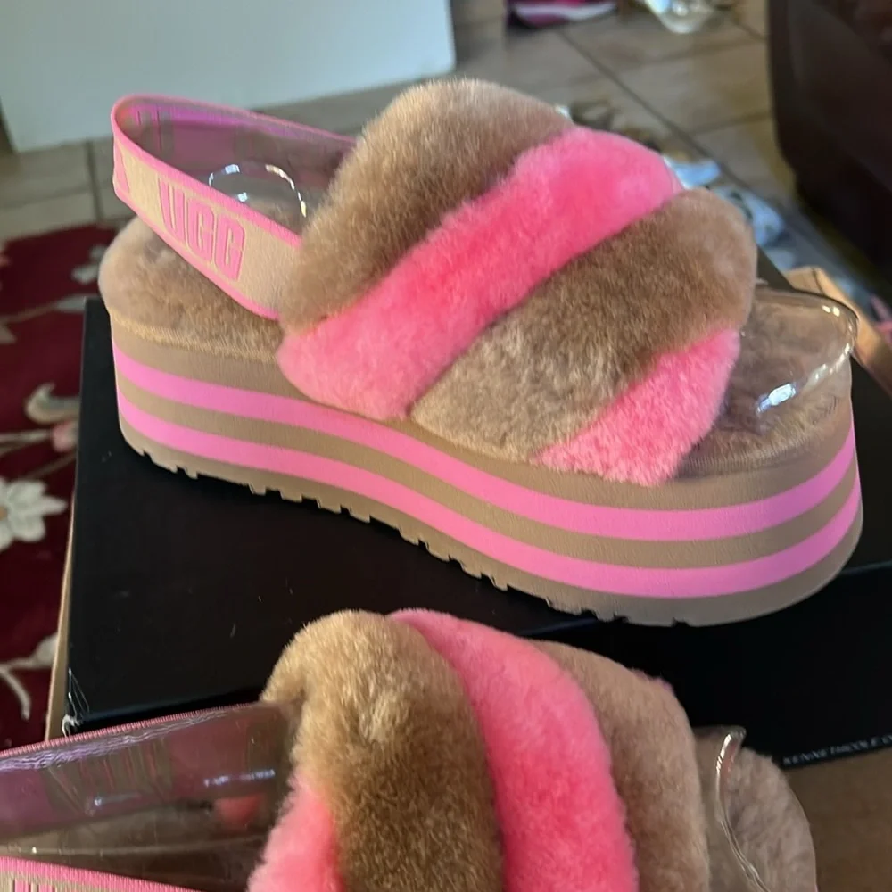UGG Disco Stripe Slide in Pink and Tan Sz 7 - Picture 4 of 10
